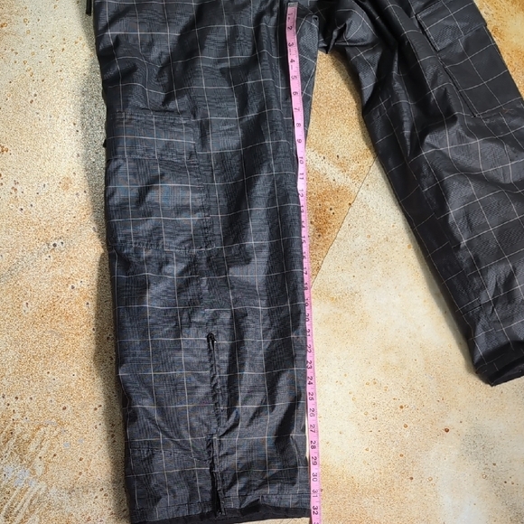 Helix | Gray Checkered Snowboarding Skiing Insulated Pants Size M - Picture 5 of 13